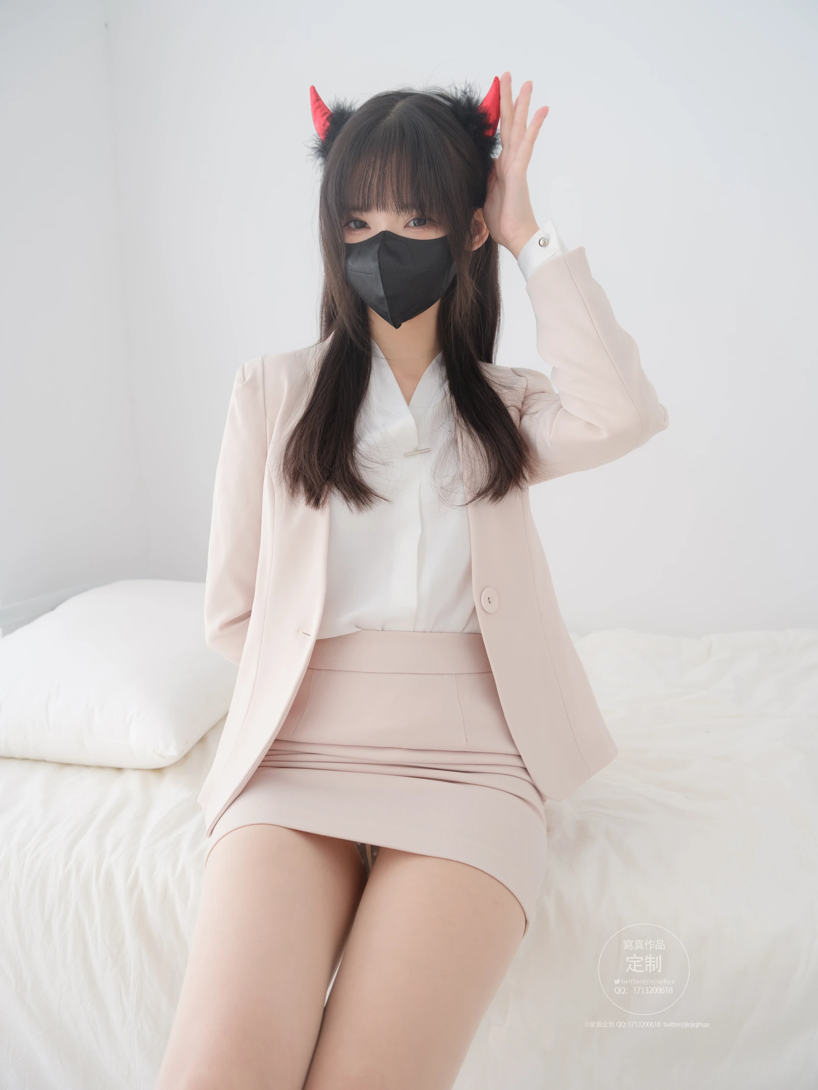 [紧急企划]-EX-010-见希w-[51P1V-1.76GB]-4.webp
